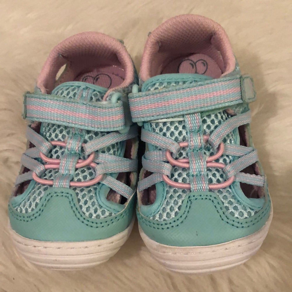 Stride Rite Surprize Sandal Sneakers